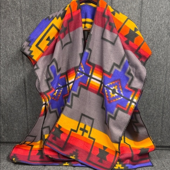 El Paso Saddle Jackets & Blazers - Pancho Colorful Geometric Pattern Women's 33” x 35”